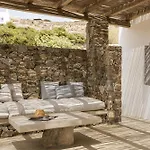 Willa Seafront 9bdr Serenity In Mykonos Kalafati