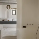 Willa Seafront 9bdr Serenity In Mykonos Kalafati