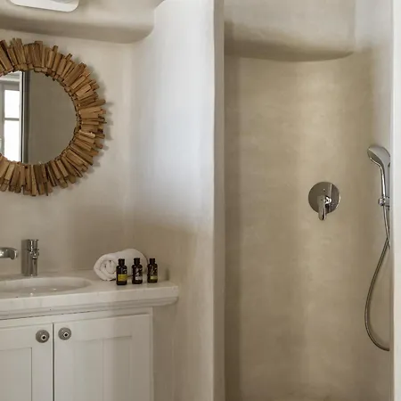 Seafront 9bdr Serenity In Mykonos *