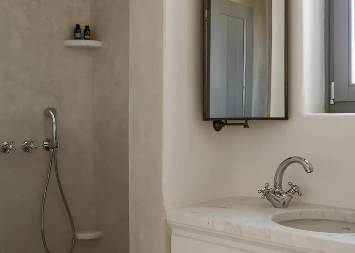 Seafront 9bdr Serenity In Mykonos Villa Kalafati