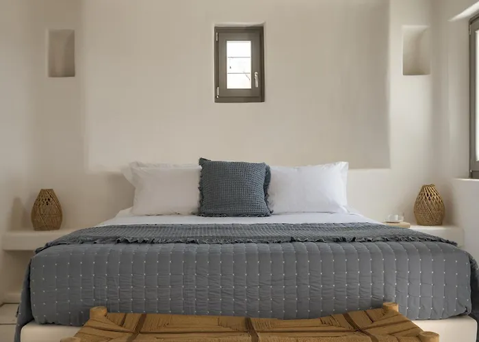 Seafront 9bdr Serenity In Mykonos Villa *