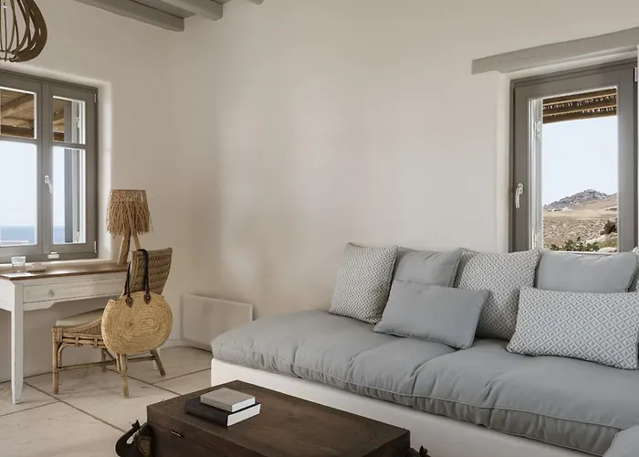 Seafront 9bdr Serenity In Mykonos *