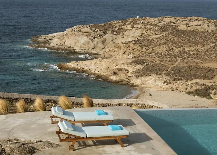 Villa Seafront 9bdr Serenity In Mykonos *