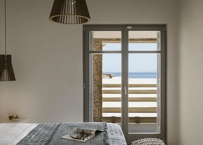 Seafront 9bdr Serenity In Mykonos Villa Kalafatis