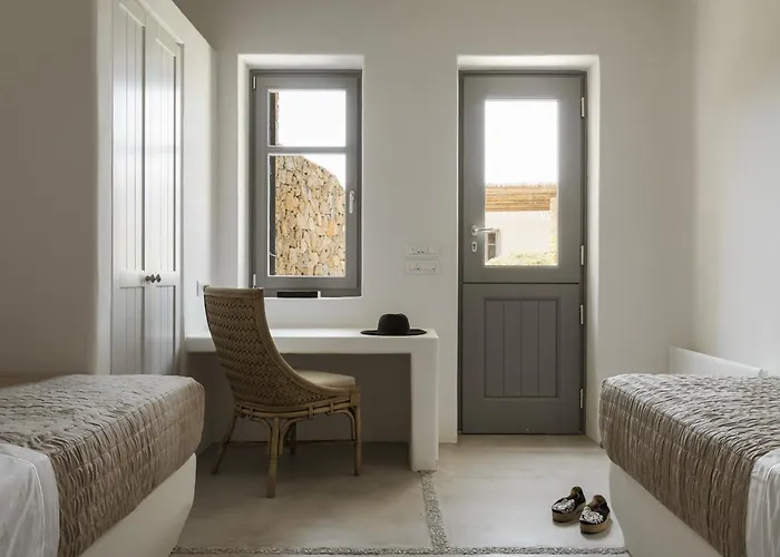 Seafront 9bdr Serenity In Mykonos